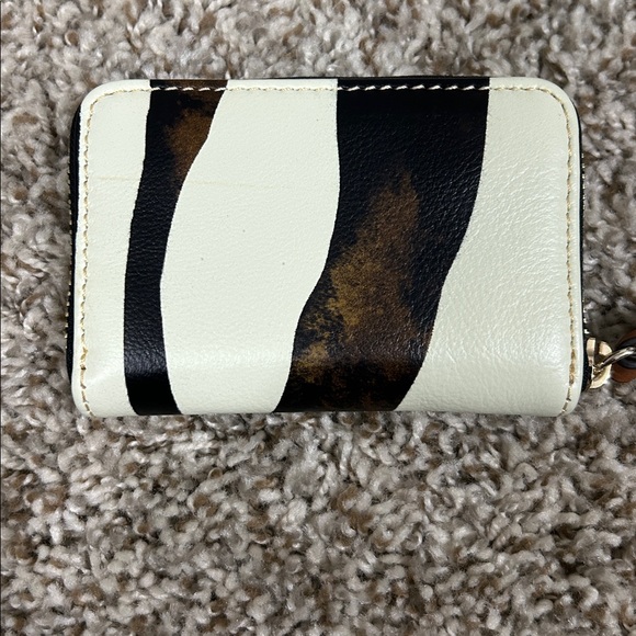 NEW Dooney & Bourke Zebra Stripe Wallet - Picture 2 of 5